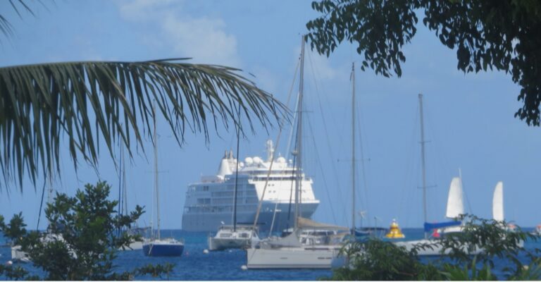 Silver Shadow, Anchored at St. Barths