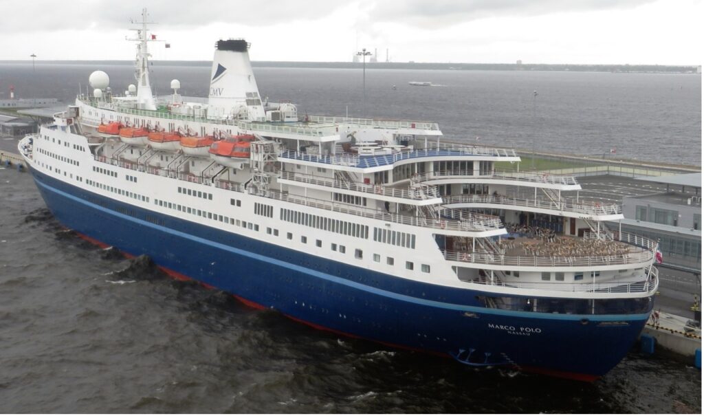 Chartered by CMV, Marco Polo turns at St. Petersburg, Russia. From the William H. Miller collection.