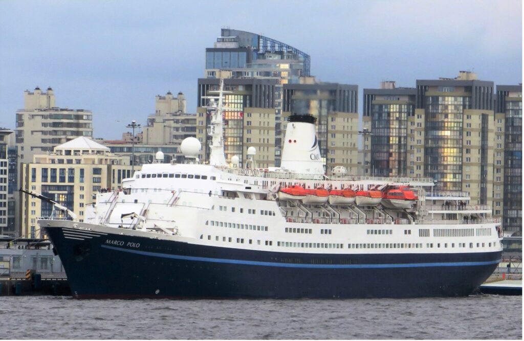 Chartered by CMV, Marco Polo turns at St. Petersburg, Russia. From the William H. Miller collection.