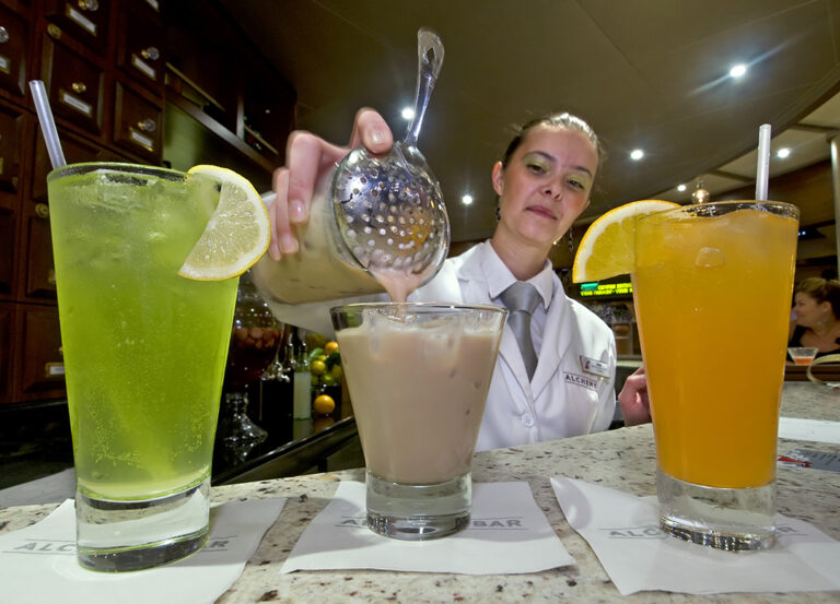 Carnival Debuts First Non-Alcoholic Drink Package