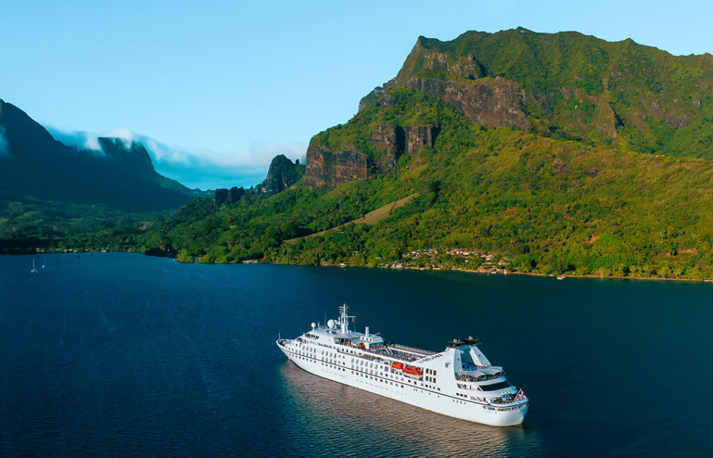 Star Breeze in Morrea. Image courtesy of Windstar Cruises.