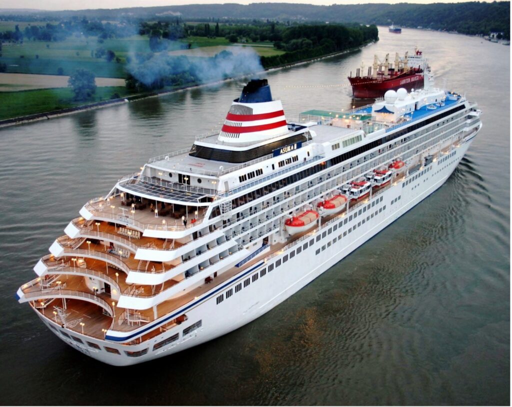 The Asuka II in the River Seine, after calling at Rouen, in a photo by Phlippe Brebant.
