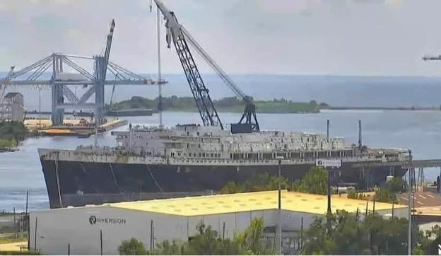 The SS United States undergoing dismantling work as part of plans to prepare the former liner for reefing off Florida’s northwest coast. Photo credit: Justin Zizes.