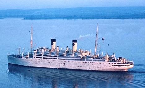 The Italia seen on Germany’s River Elbe. Courtesy of the William H. Miller Collection.
