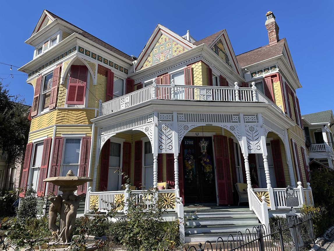 Beautiful Victorian-era buildings can be found throughout Galveston’s streets, and are free to admire. Photo: Ming Tappin.
