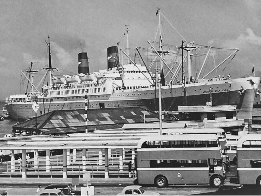 The liner President Cleveland. Courtesy of the William H. Miller collection.