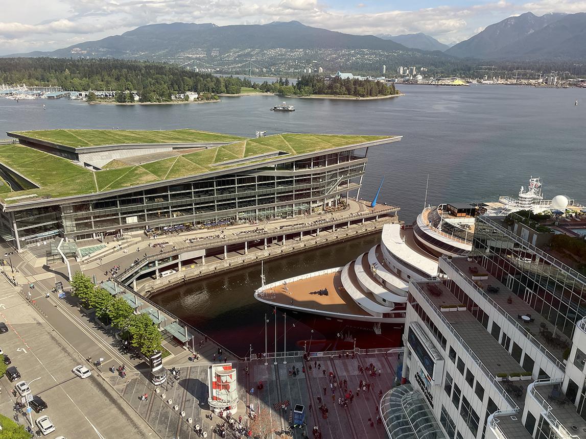 Canada Place, Stanley Park, and Vancouver’s North Shore mountains provide a beautiful backdrop for your stay at the Fairmont Waterfront Hotel. Photo: Ming Tappin