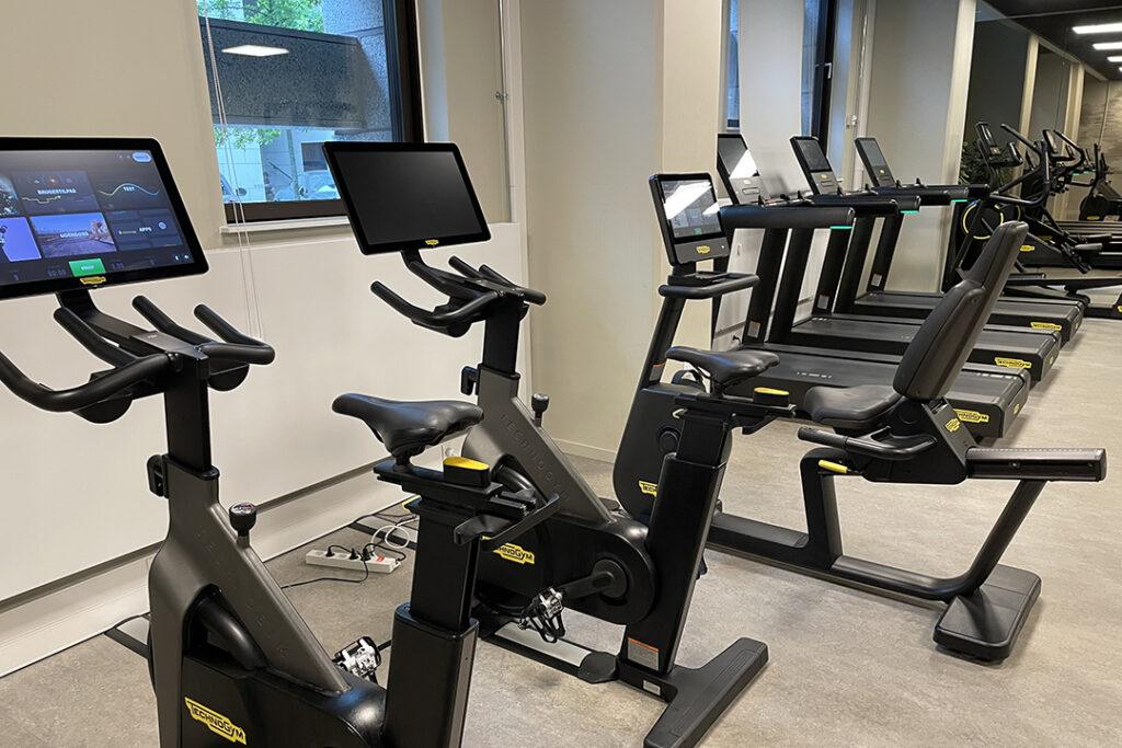 The fitness center at NH Collection Copenhagen includes stationary bikes, treadmills and other cardio equipment. Photo: Ming Tappin.